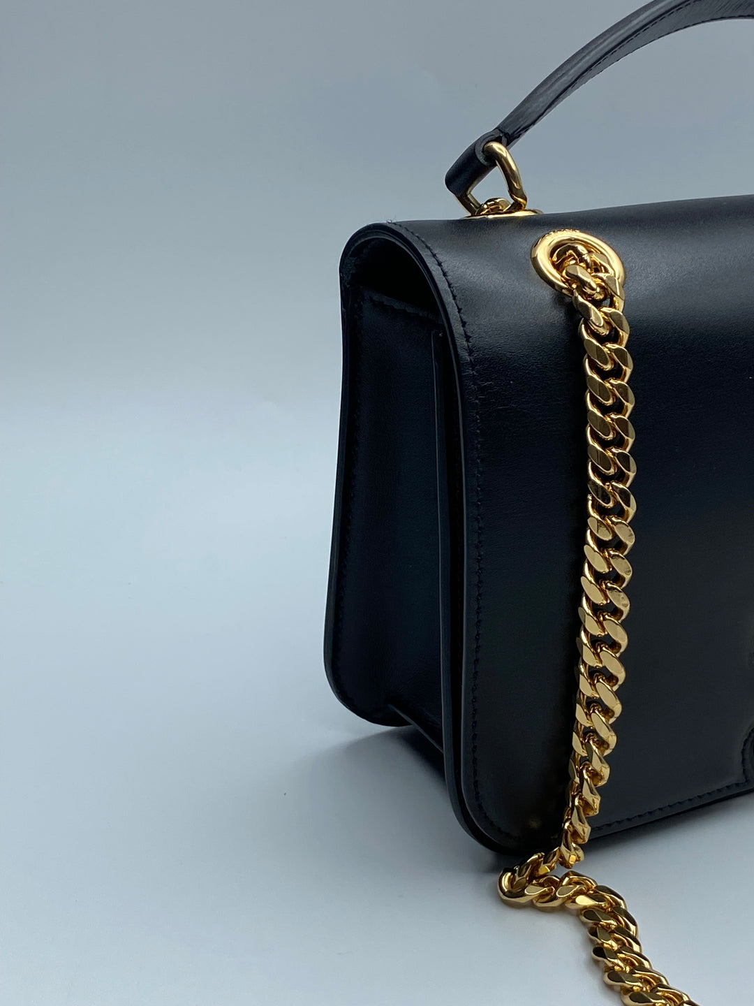 CELINE Medium Bag Triomphe Frame in Shiny Calfskin Black