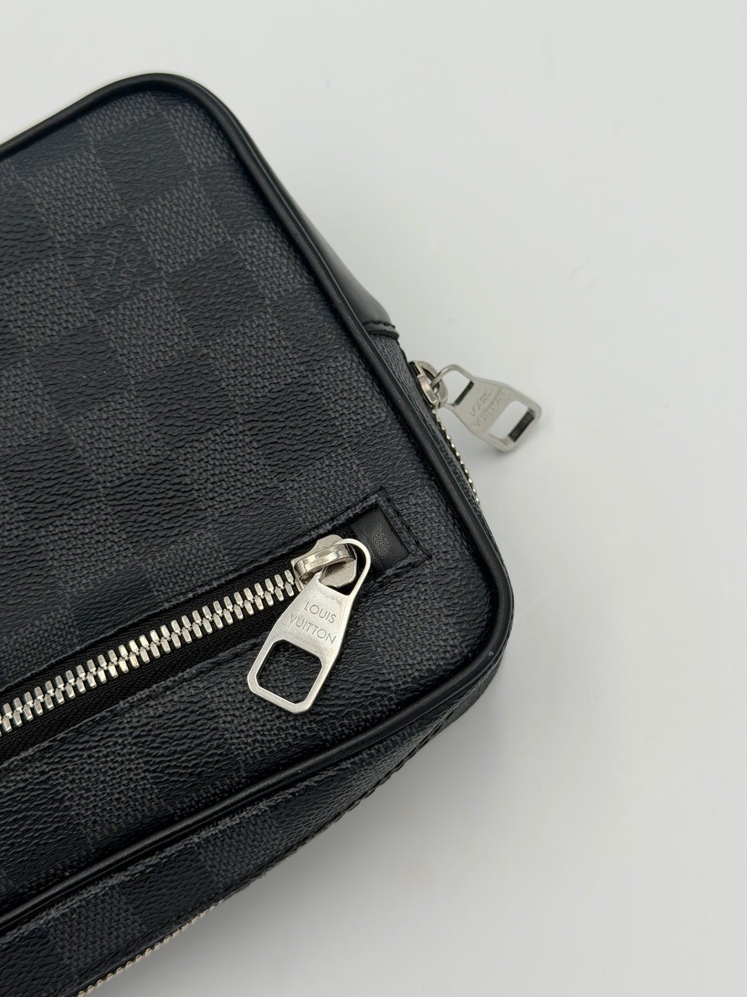 Louis Vuitton Kasaï Graphite
