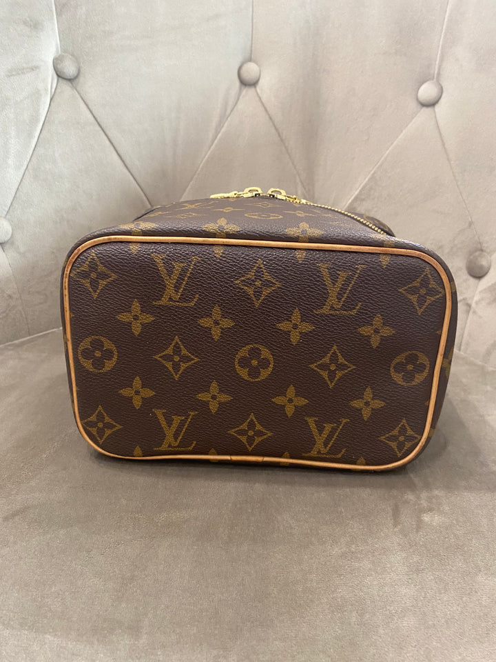 Louis Vuitton Beauty case Nice Mini