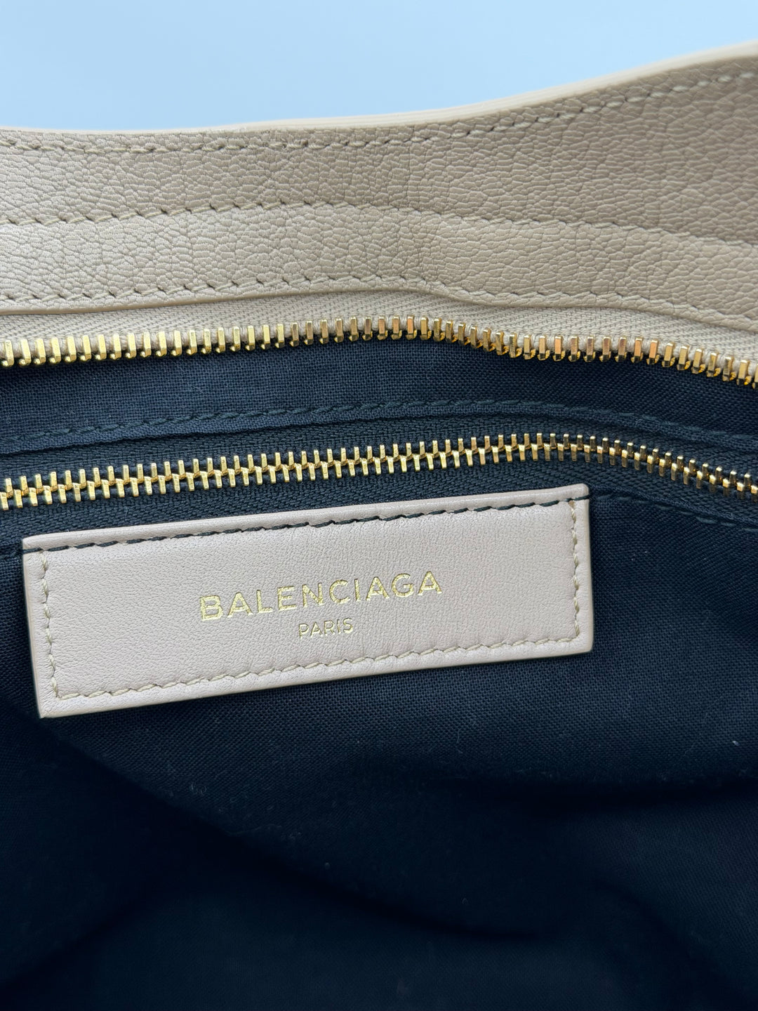 Balenciaga City