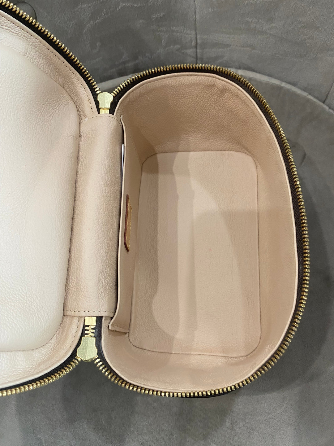 Louis Vuitton Beauty case Nice Mini