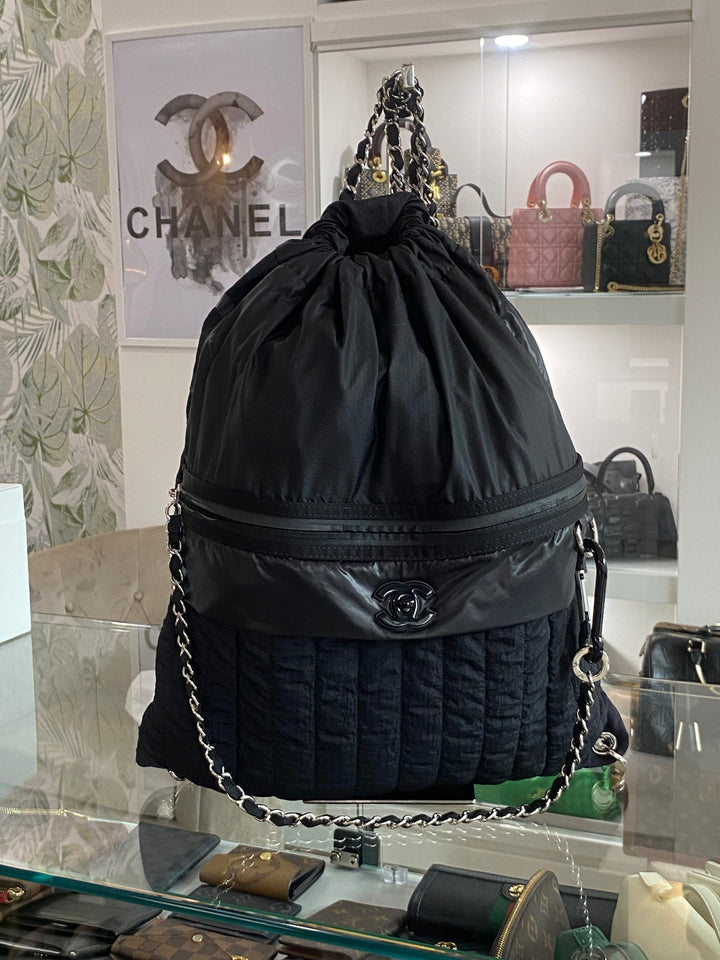 CHANEL Zaino a Catena Nylon Nero