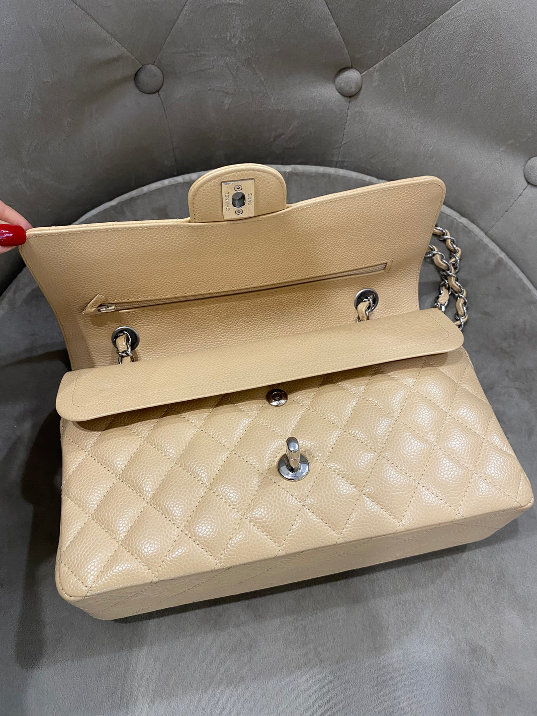 Chanel Classica media