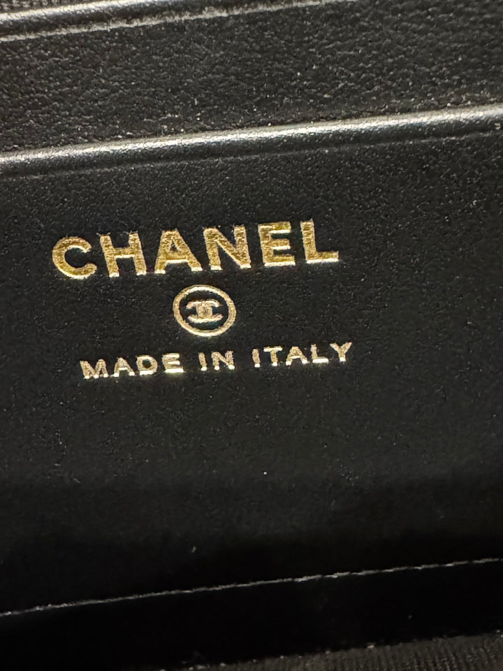 Chanel Wallet on Chain