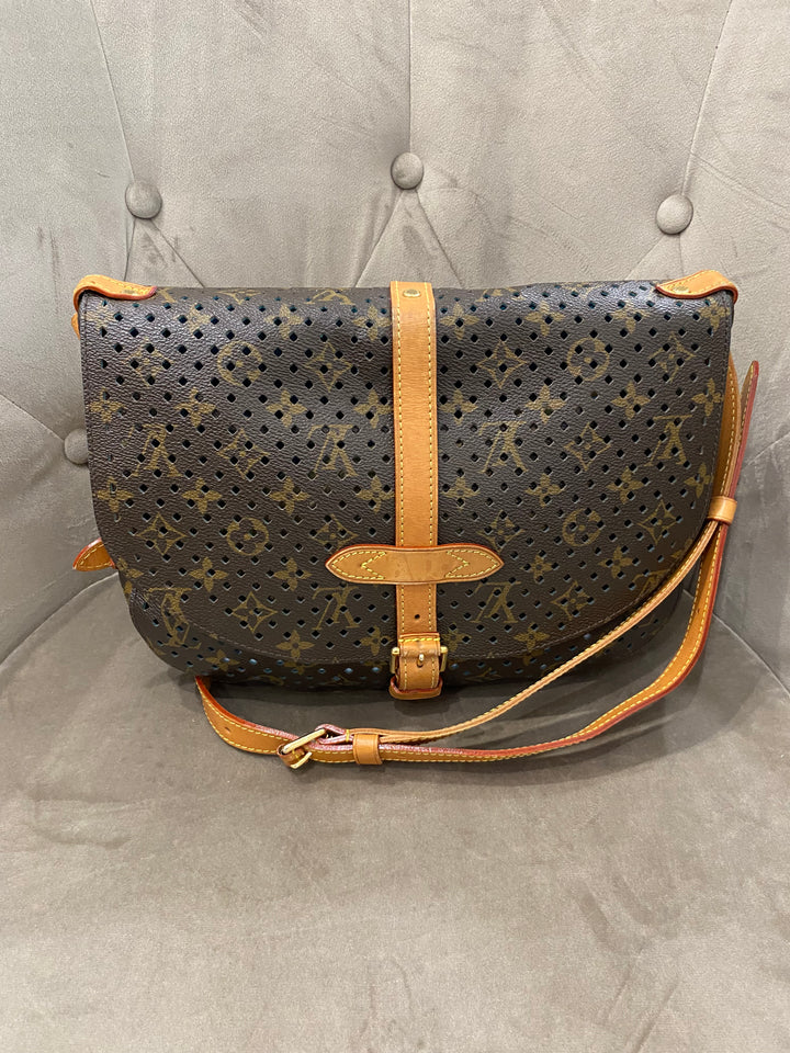 Louis Vuitton Borsa Saumur 30 in tela e pelle con Monogram traforato