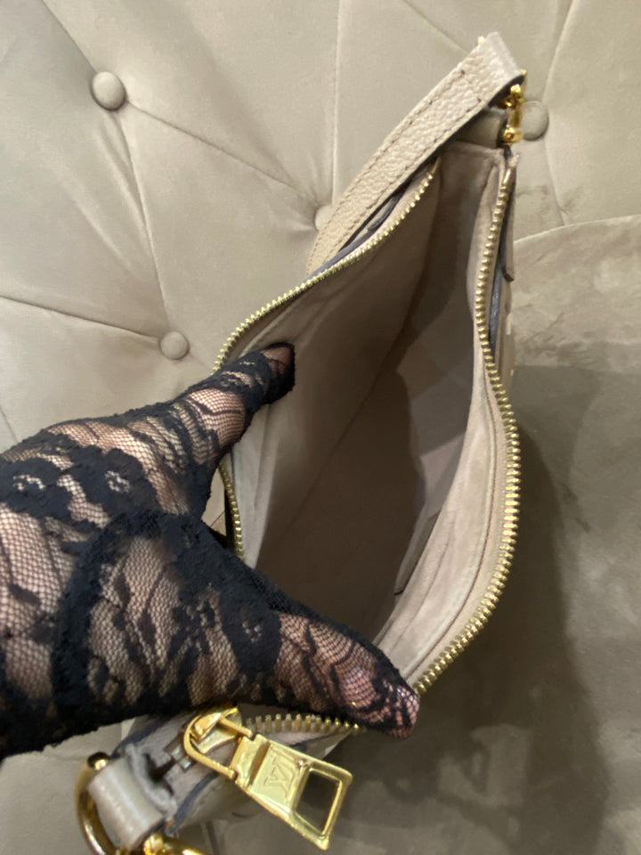 Louis Vuitton Bagatelle Hobo