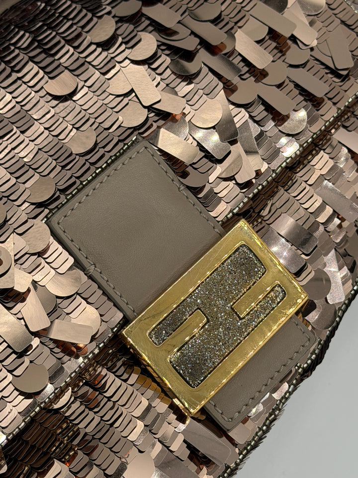 Fendi Baguette Media