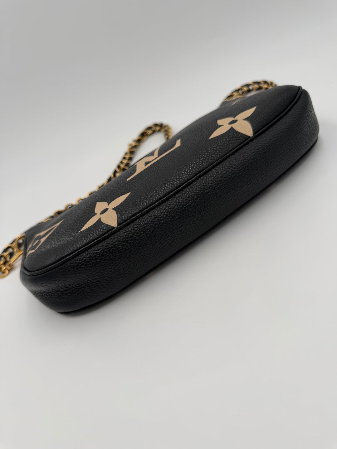 Louis Vuitton Pochette Accessoires Monogram Empreinte