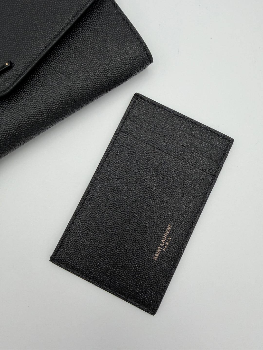 Saint Laurent Uptown Pochette con catena