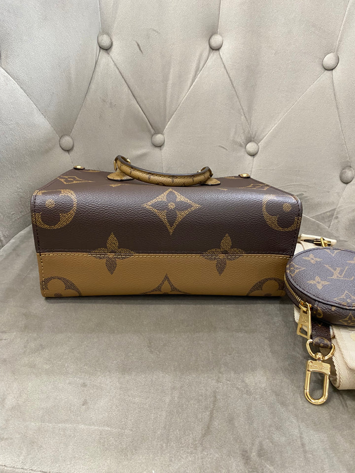 Louis Vuitton OnTheGo PM