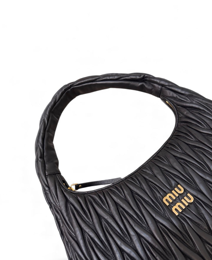 Miu Miu hobo Wander in nappa matelassé
