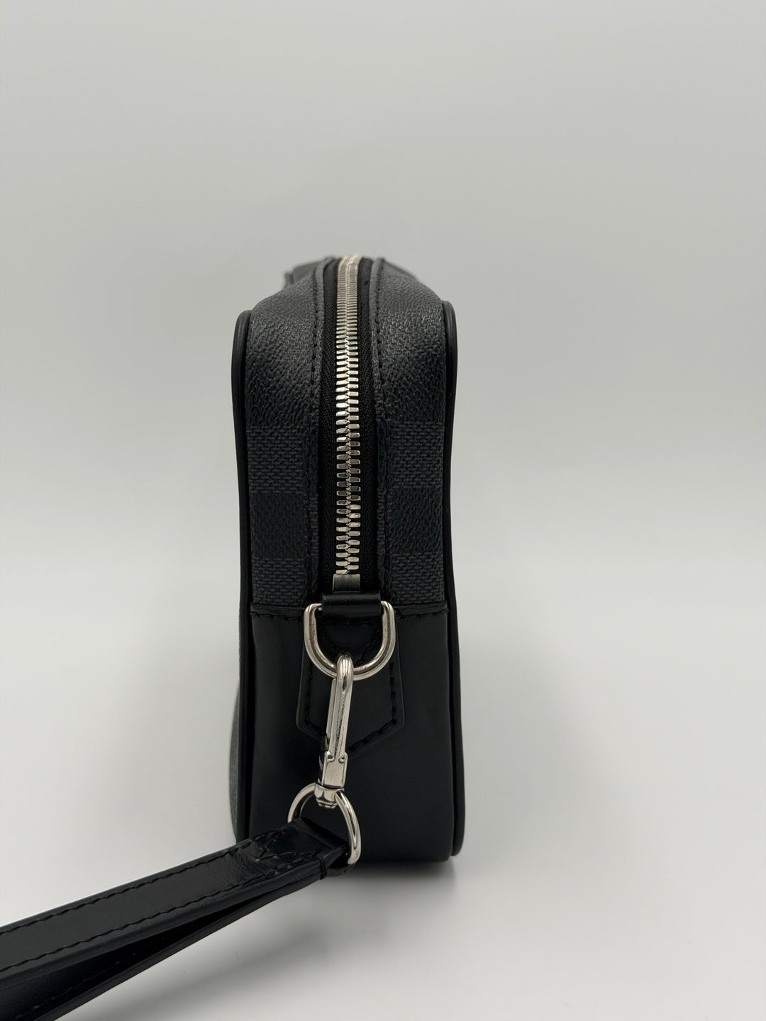 Louis Vuitton Kasaï Graphite