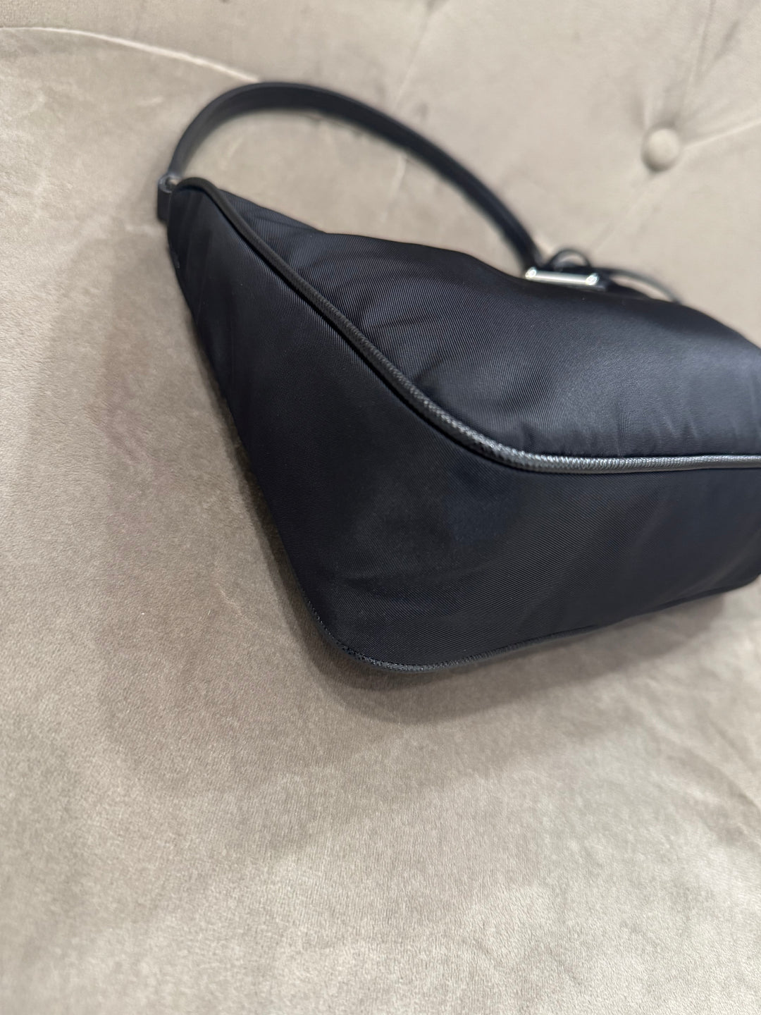 Mini Prada Re-Edition 2005 – Nylon Nero