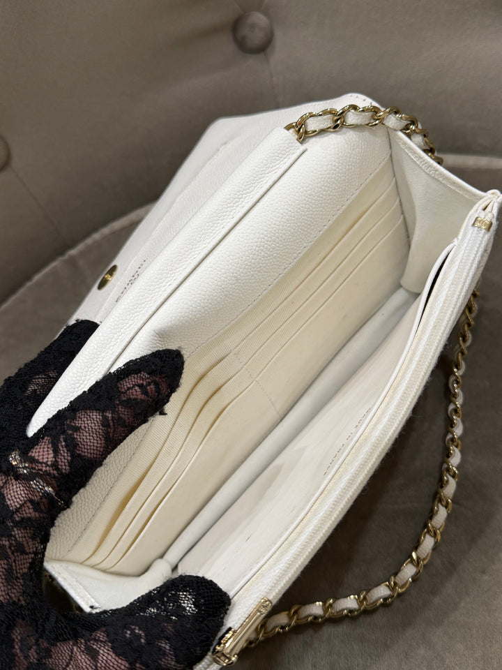 Chanel Wallet on chain