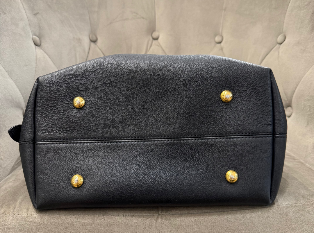 Louis Vuitton Low Key Hobo MM