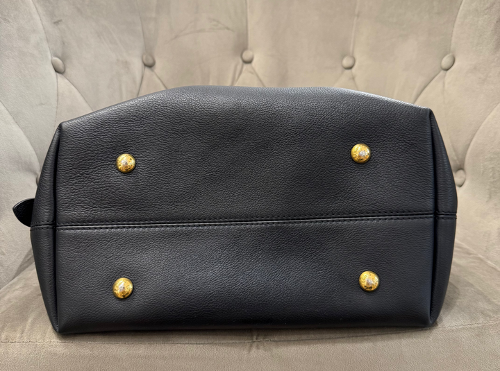 Louis Vuitton Low Key Hobo MM