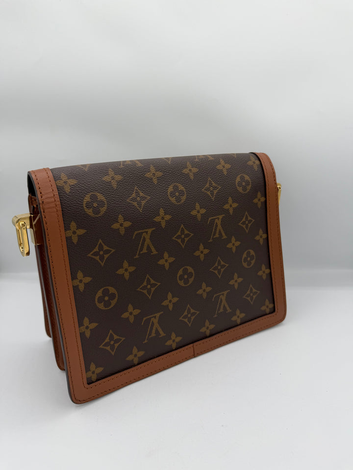 Louis Vuitton Dauphine MM