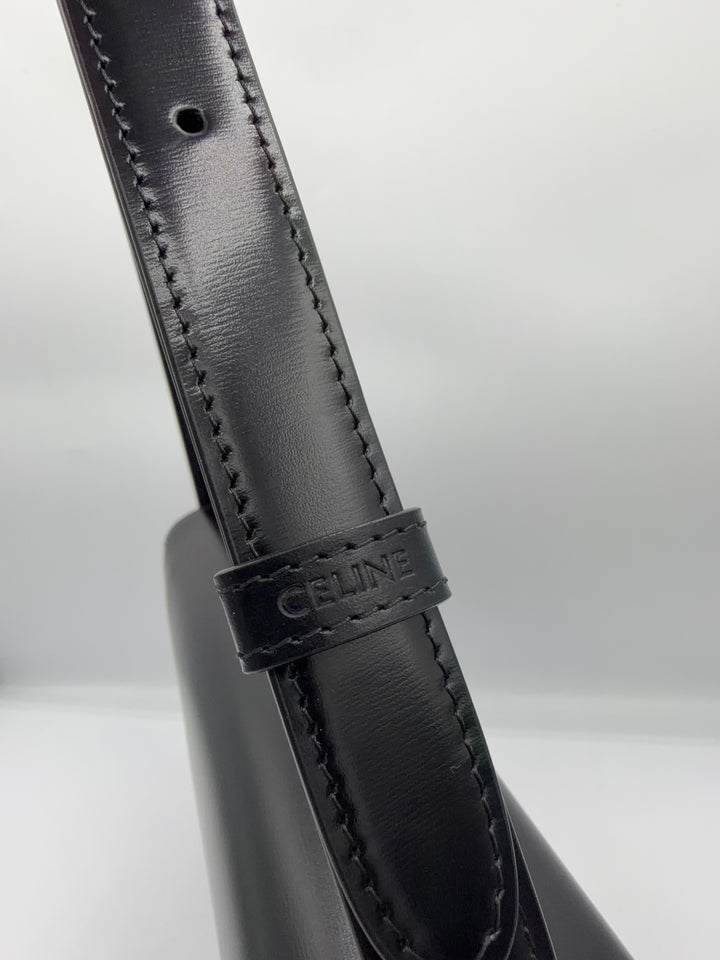 Celine Triomphe nera